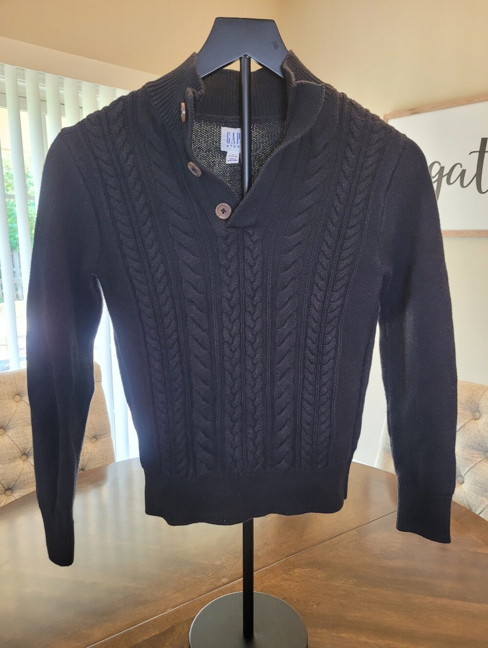 GAP KIDS black cable knit sweater. Size 10/12